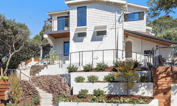 Upper Rockridge House | Oakland/Piedmont Hills. Private Hilltop Home with Sweeping Views Near Everything