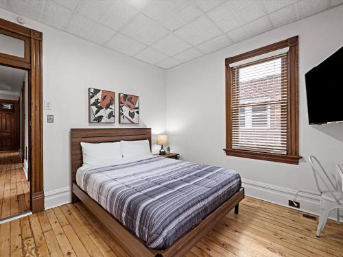 South Oakland House | Oakland, Pittsburgh !E Cozy and Stylish Private Bedroom with Shared Bathroom