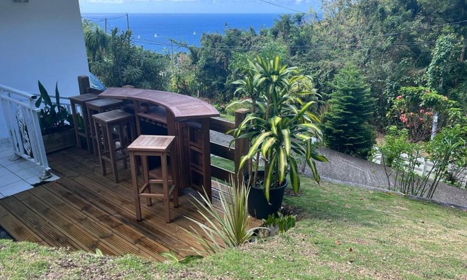 Vieux-Fort Apartment | Oasisse