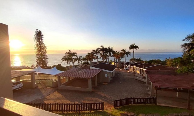 Shaka's Rock Apartment | Ocean Breeze 33 Chaka's Rock Chalets