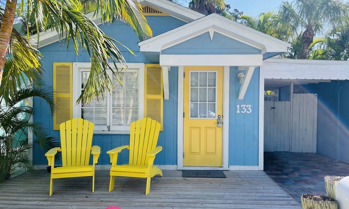St. Pete Beach Cottage | "Ocean" Cottage on Sunset Beach
