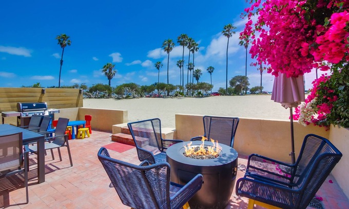 South Mission Beach Condo | Ocean Front! Exclusive Beachfront Patio + A/C