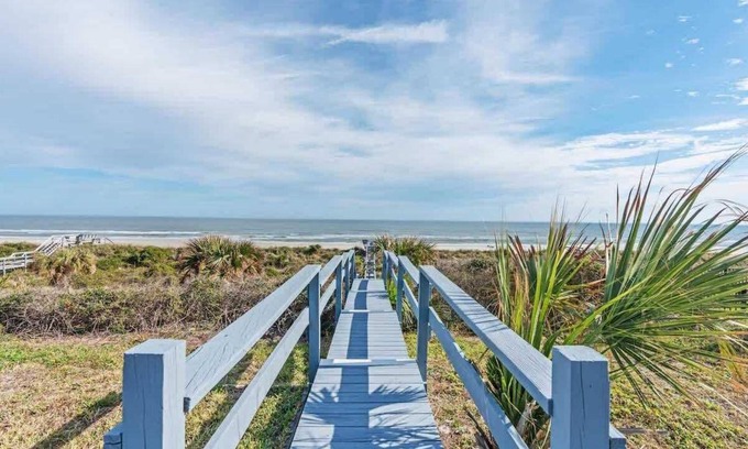 Crescent Beach House | Ocean Front in Crescent Beach