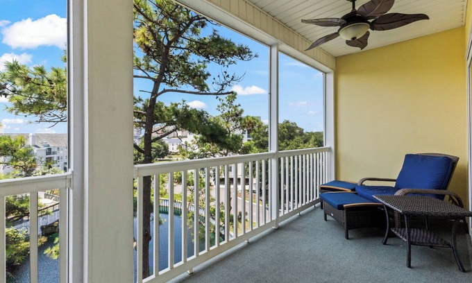 North Myrtle Beach Condo | Ocean Keyes. Comfy 3 bedroom condo. Pond view. Great location. Walk to beach.