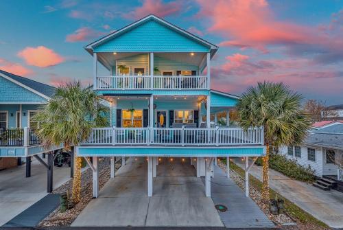 Myrtle Beach House | Ocean Lakes 5bd with arcade game table and waterpark