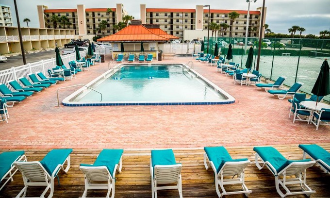Cocoa Beach Apartment | Ocean Landings Resort