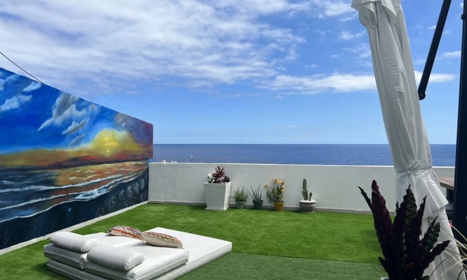 Los Abrigos House | Ocean Side Harbour Paradise Apartment