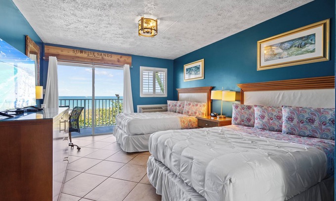 Fort Pierce Hotel | Ocean View Hotel Room with Balcony- 2 Full Beds #20
