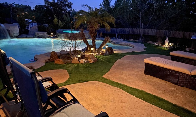 Fire Mountain House | Ocean View Poolside Retreat