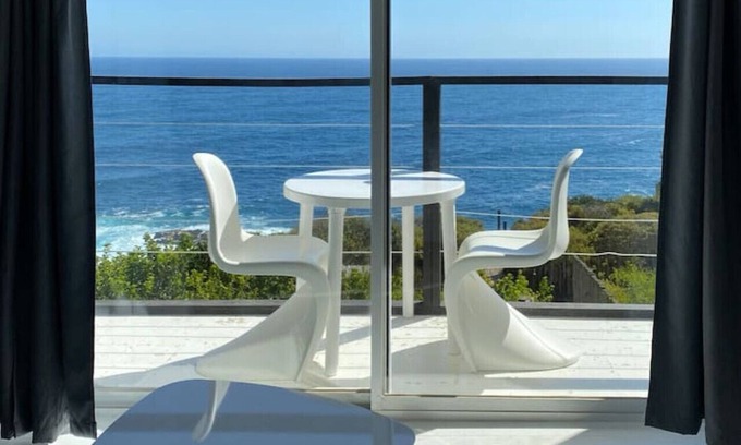 Tunquen Apartment | Oceanfront Apartment Estudio Música