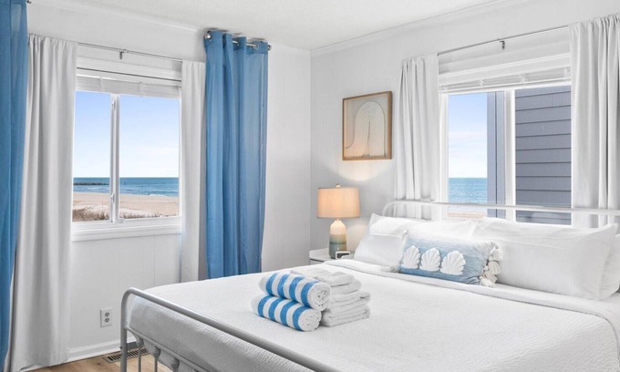 Ocean Isle Beach Apartment | Oceanfront Condo with Pool & Beach Access!