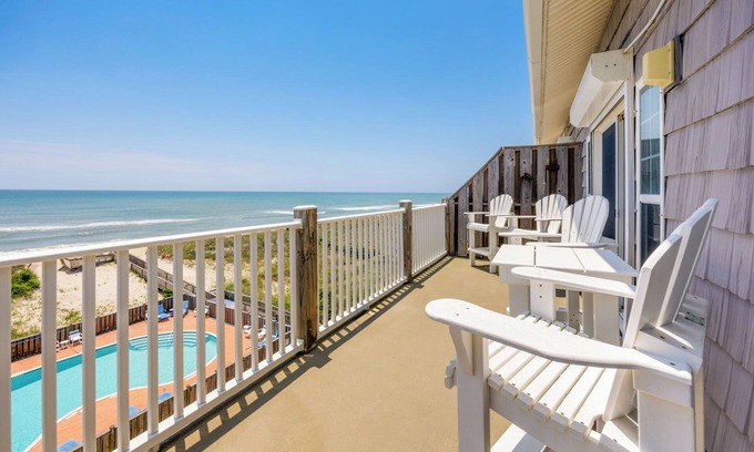 Hatteras Condo | Oceanfront Condo w/Private Balcony, Resort Pool, Hot Tub, Elevator, Clubhouse