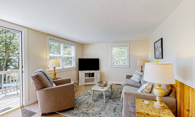 Boothbay Harbor Apartment | Oceanfront escape with deck, views of Lobster Cove & firepit - walk to town