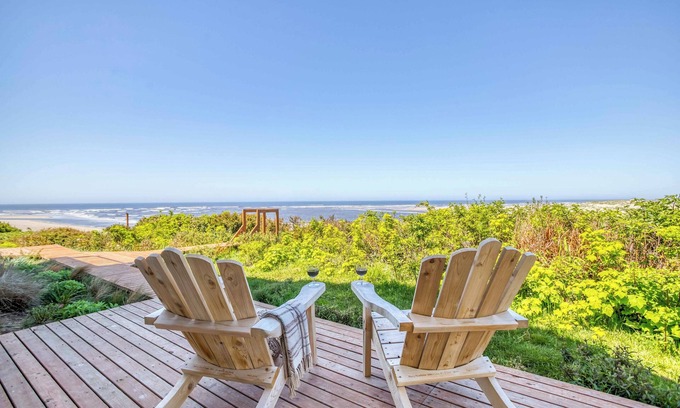Waldport House | Oceanfront Escape Above Waldport | Sauna, Views and Dog-Friendly
