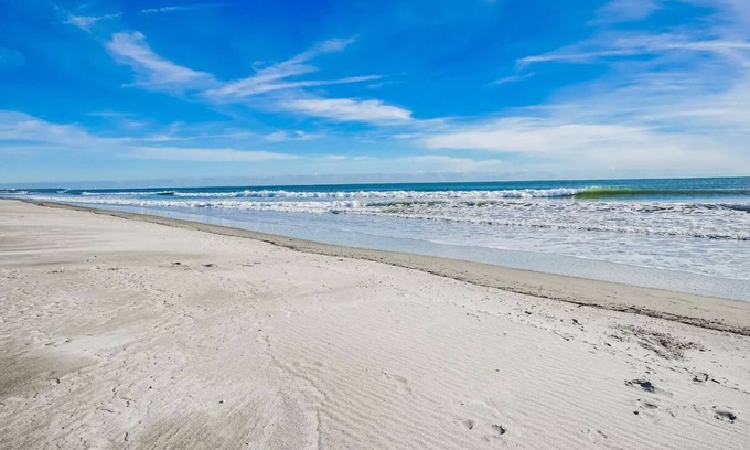 Cocoa Beach Resort | Oceanfront resort on Cocoa Beach - Spacious 2-bedroom, 2 bath Oceanview unit