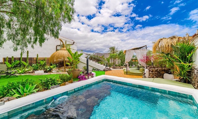 Chayofa Ski Chalet | Oceania villa, 2 bed/2 bath, jacuzzi & garden and sea view