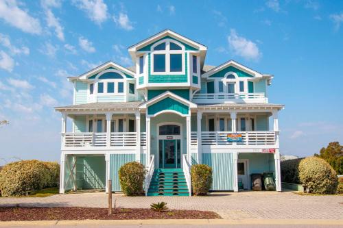 Corolla Light House | Oceanside, ELEVATOR, Indoor-Outdoor pool, Sauna, Rec Room, Media Room, BH12, Celtic Tides
