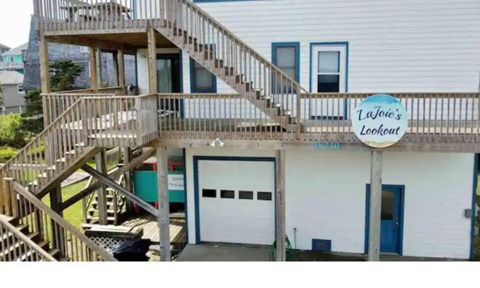 Hatteras Cottage | Oceanside EV Friendly Cottage 4 Lots to Beach