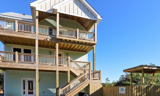 Carova Beach House | Oceanside, Private Poll, Hot Tub, Pool Table, Wild Horses, 4x2257, Whispering Pines