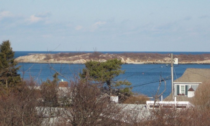 Rockport Apartment | Oceanview Kingsize South End Studio NO FINAL CLEANING FEE