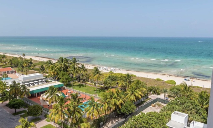South Beach Apartment | Oceanview-Residences - 1 Hotel - 1BR-1.5 Bath - Beachfront-Resort-Style