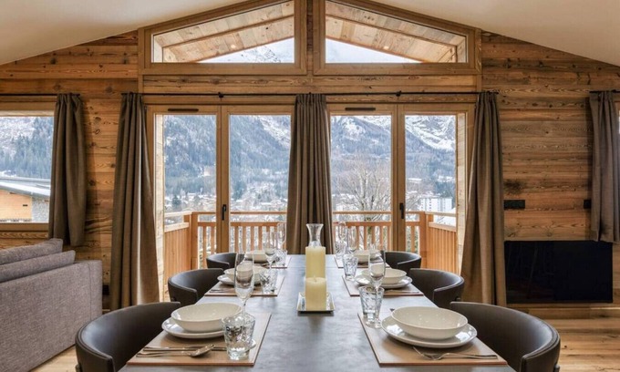 Chamonix-Mont-Blanc Apartment | Ocma3 - Sumptuous 6pax | VueMtBlanc | Central | Parking