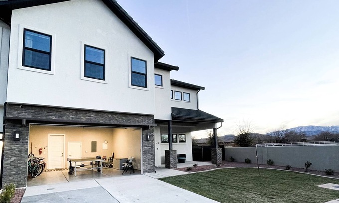 Santa Clara House | Ocotillo Springs 49| Private Heated Pool & Spa | 5 Bedroom & 5.5 Bath