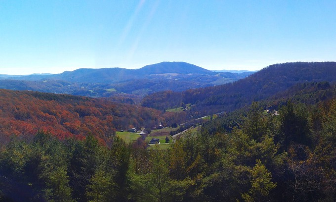 West Jefferson Cabin | October Nights, Fireplace Glow - Book Your Stay @ Absolute High!