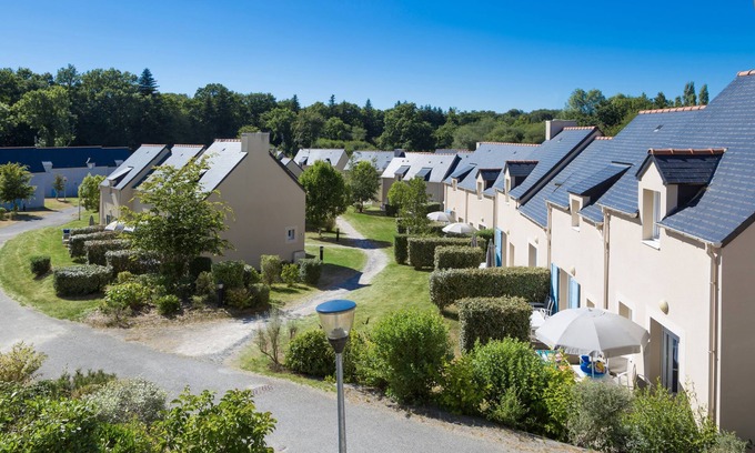 Le Tronchet House | Odalys Residence Domaine de l'Emeraude