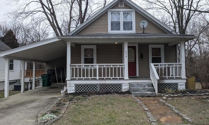 Loveland House | Ohio Ave 3 bed house Historic Downtown Loveland