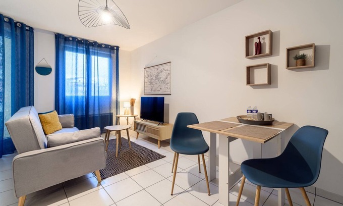 Quint-Fonsegrives Apartment | OIQIA Van Gogh