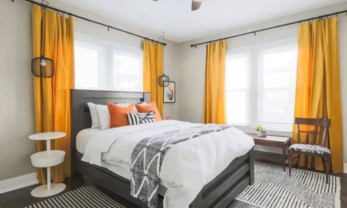 Old Fourth Ward House | ⭐️Old 4th Ward⭐️ Designer Duplex Home - 2 Minutes from Downtown!