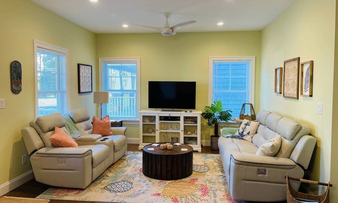 Cape Charles House | Old Bay Getaway - Chesapeake Properties