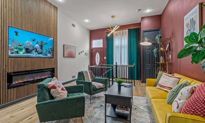 Old City Condo | Old City History | Kid-Friendly 2BR/1.5BA