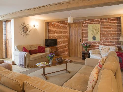 Wenhaston House | Old Corn Mill - Ukc3170