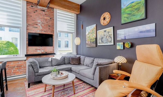 Downtown Victoria Condo | Old Town Retreat-your artful escape in Victoria's historic Old Town by Victoria Prime!