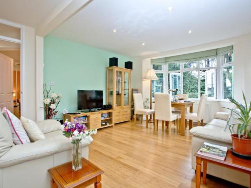 Paignton Apartment | Oldway Apartment
