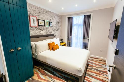 Earl's Court Hotel | Oliver Plaza Hotel