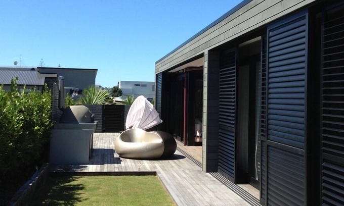 Omaha House | Omaha Beach With Style! ** Relax & Recharge**