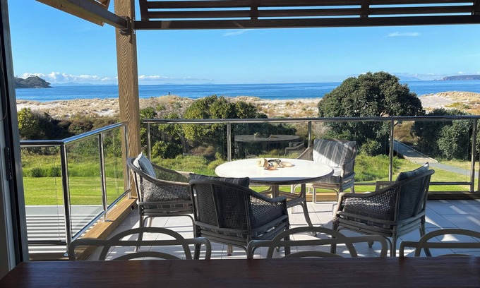 Omaha House | Omaha Beachfront