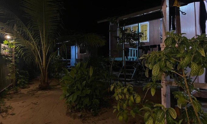 Pulau Perhentian Kecil House | Ombak Biru