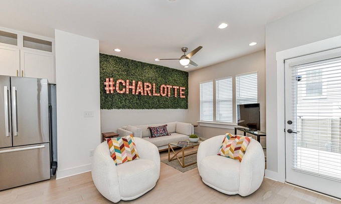 Plaza Midwood House | "On the Move" in Midwood!!