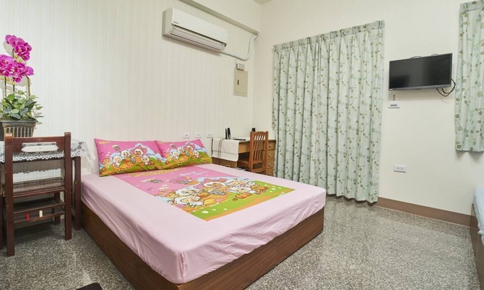 Dongshan House | On The Side of The Water