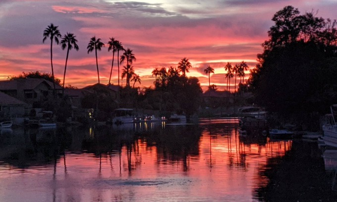 The Islands Condo | ON THE WATER Single Story w/boat, kayak, jacuzzi, fire pit, grill, 30 days min