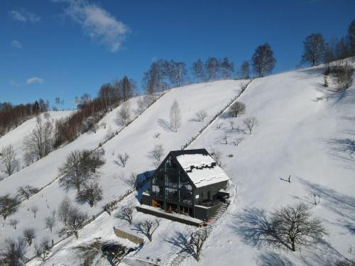 Bran Ski Chalet | On Top Chalet