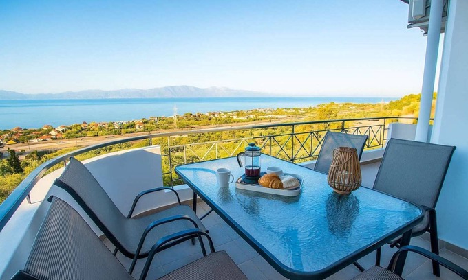 Xylokastro-Evrostina House | Onar Zin Seabliss - Penelope Poolside Getaway