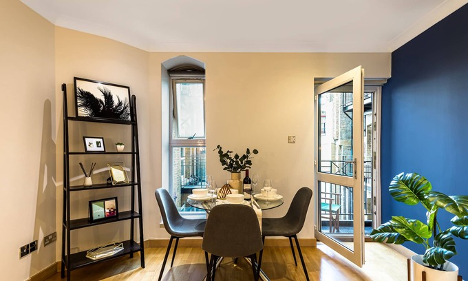 Queenhithe Apartment | One Bed Apartment