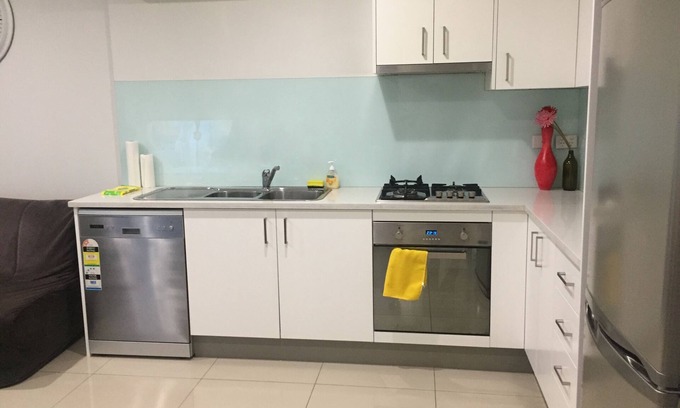Parramatta Apartment | One Bedroom Apartment Opposite Parramatta Westfield