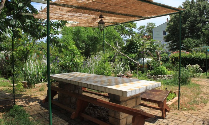 Nerezine Apartment | One bedroom apartment with air-conditioning Nerezine, Lošinj (A-330-a)