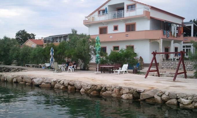 Nevidane Apartment | One bedroom apartment near beach Neviđane, Pašman (A-11902-d)